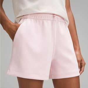 lululemon softstreme high rise short 4”